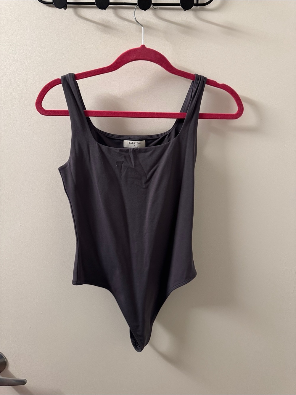 Aritzia Babaton Charcoal Scoop-Neck Bodysuit